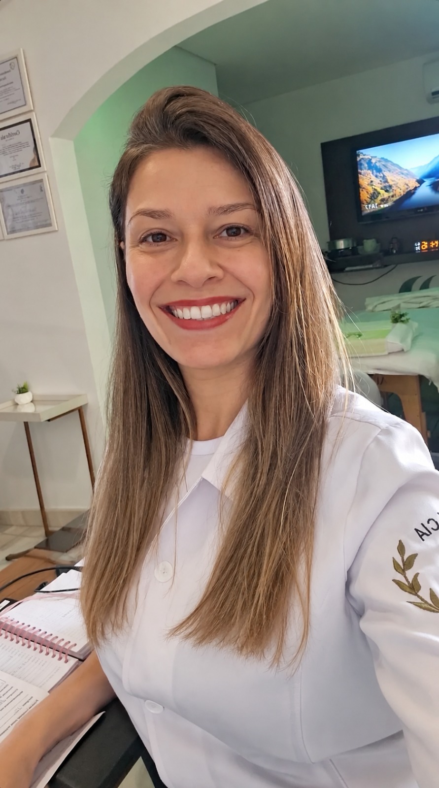 Renata Souza sorrindo no Espaço Integrativo